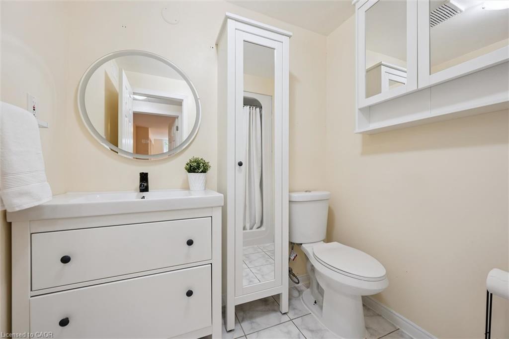 73 Waxwing Crescent