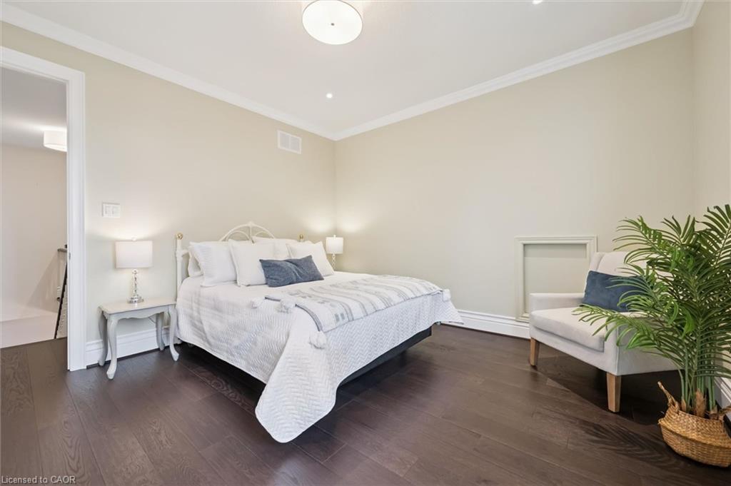 31 Conlin Court