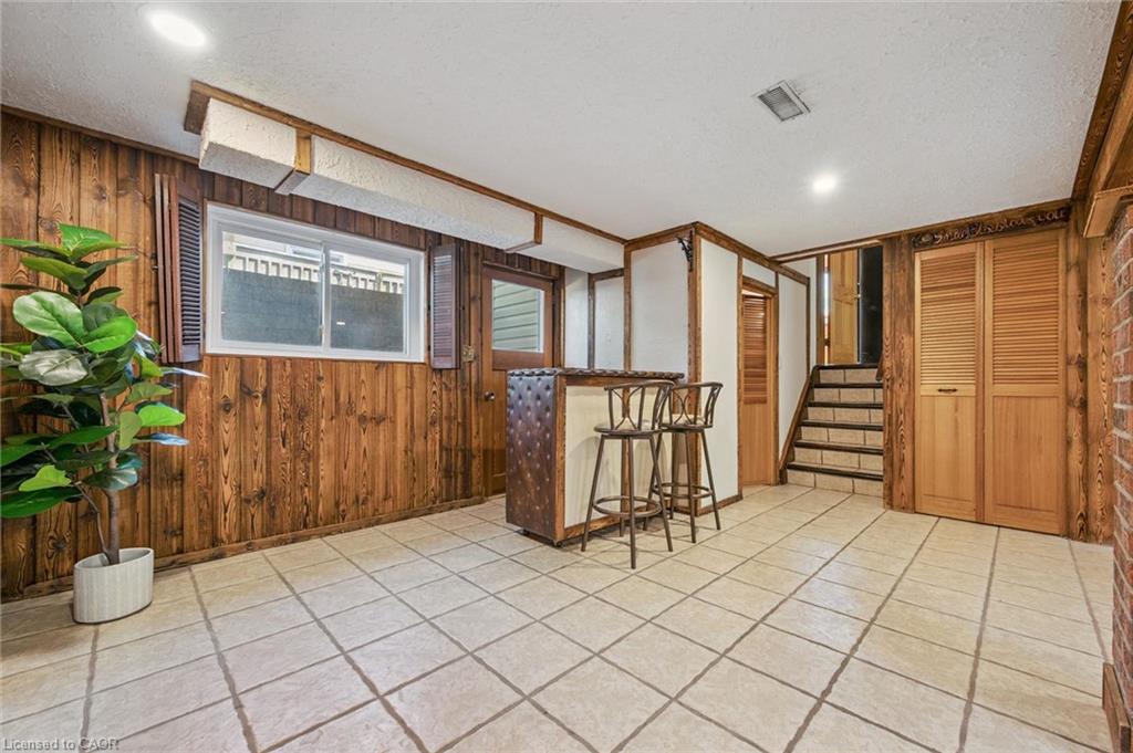 85 Sleeman Avenue