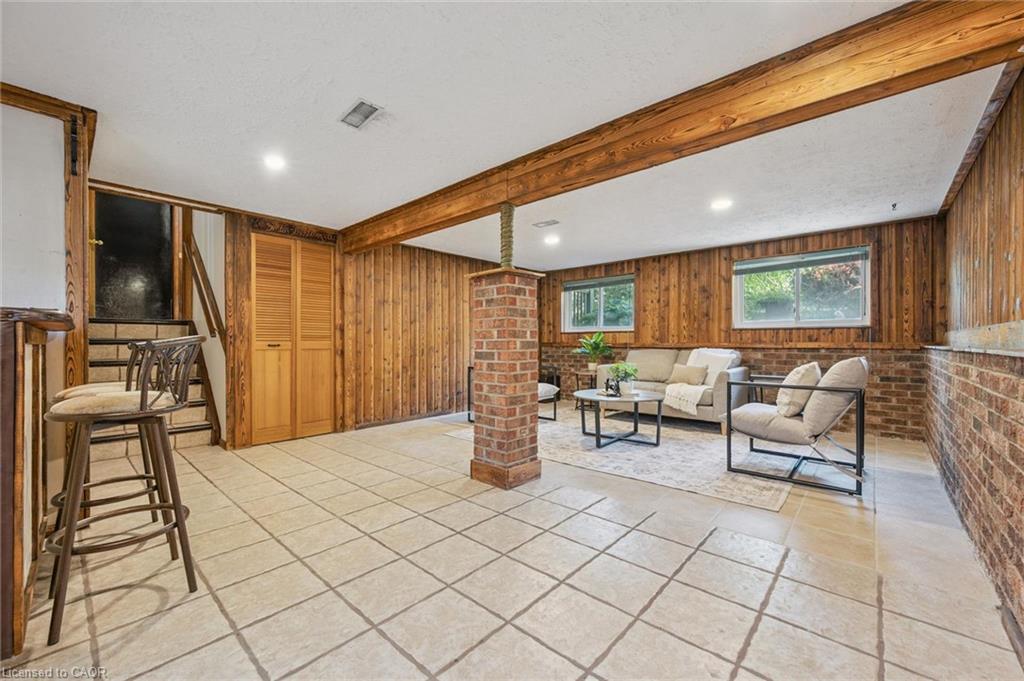 85 Sleeman Avenue