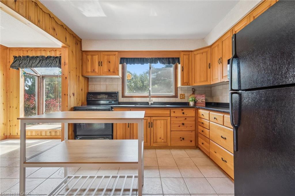 85 Sleeman Avenue