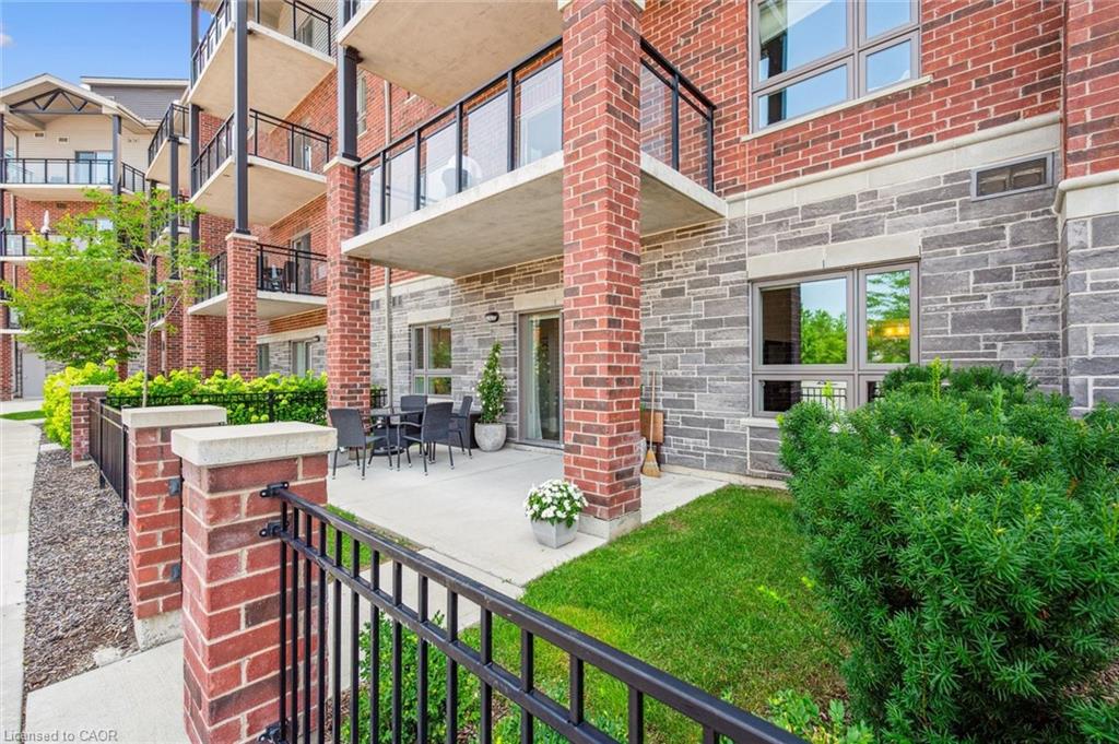121-35 Kingsbury Square Unit: 121