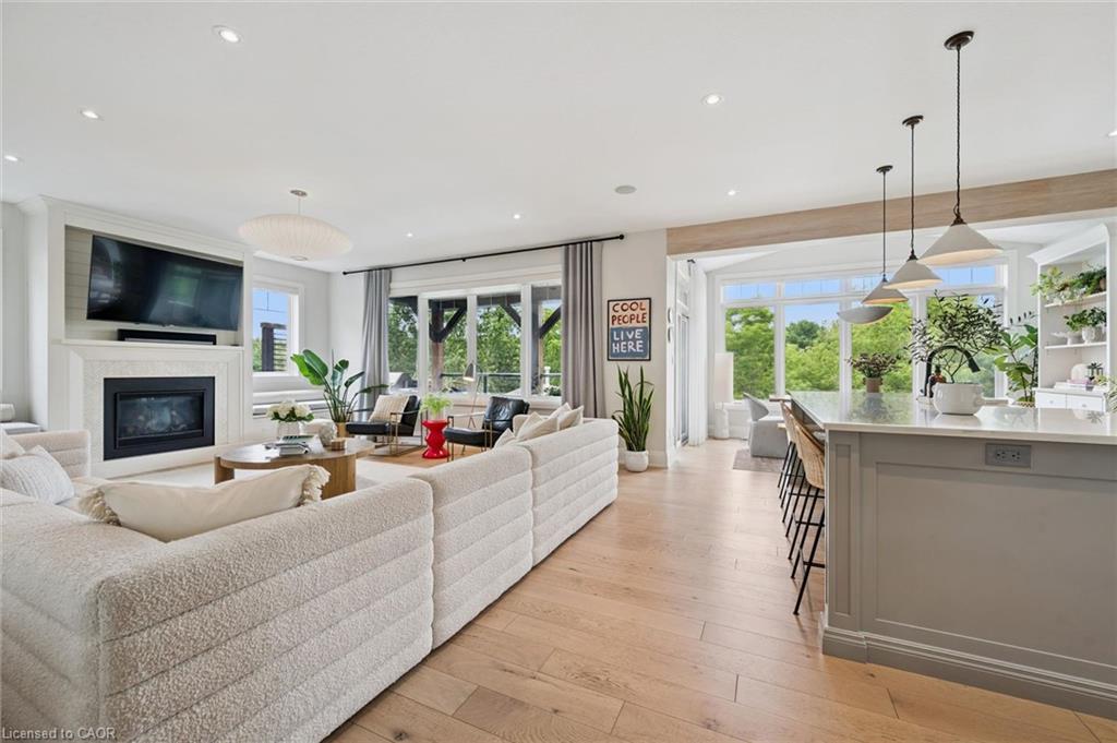 22 Hilltop Road