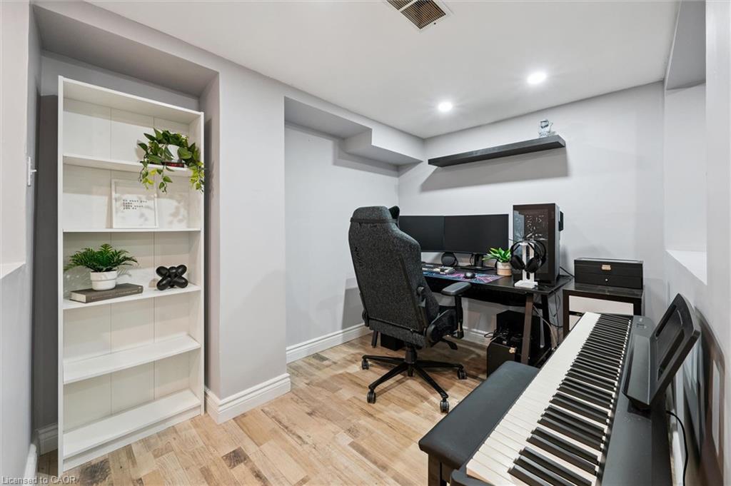 23-41 Rhonda Road Unit: 23