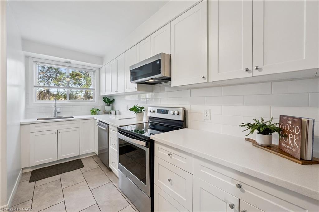 23-41 Rhonda Road Unit: 23
