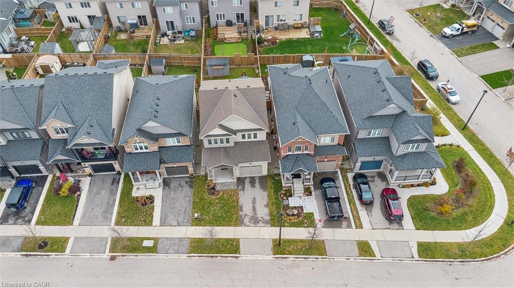 98 Kay Crescent
