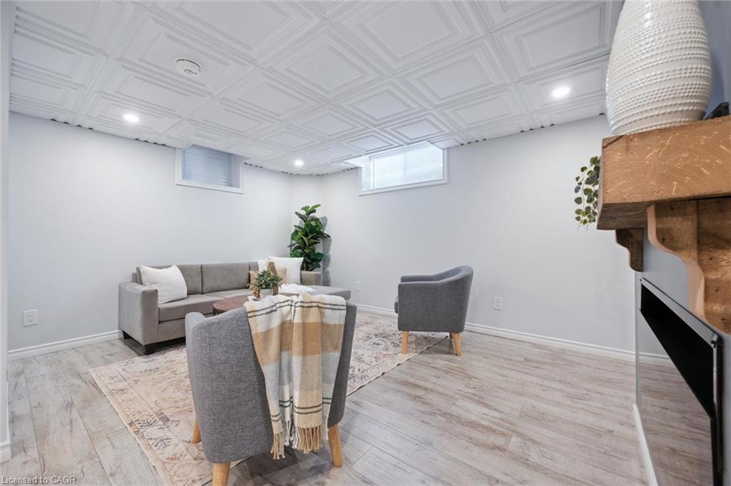 98 Kay Crescent
