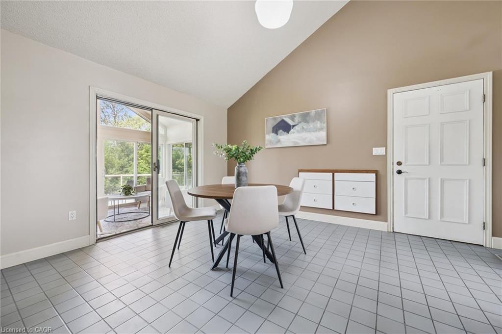 8060 Wellington Rd 18