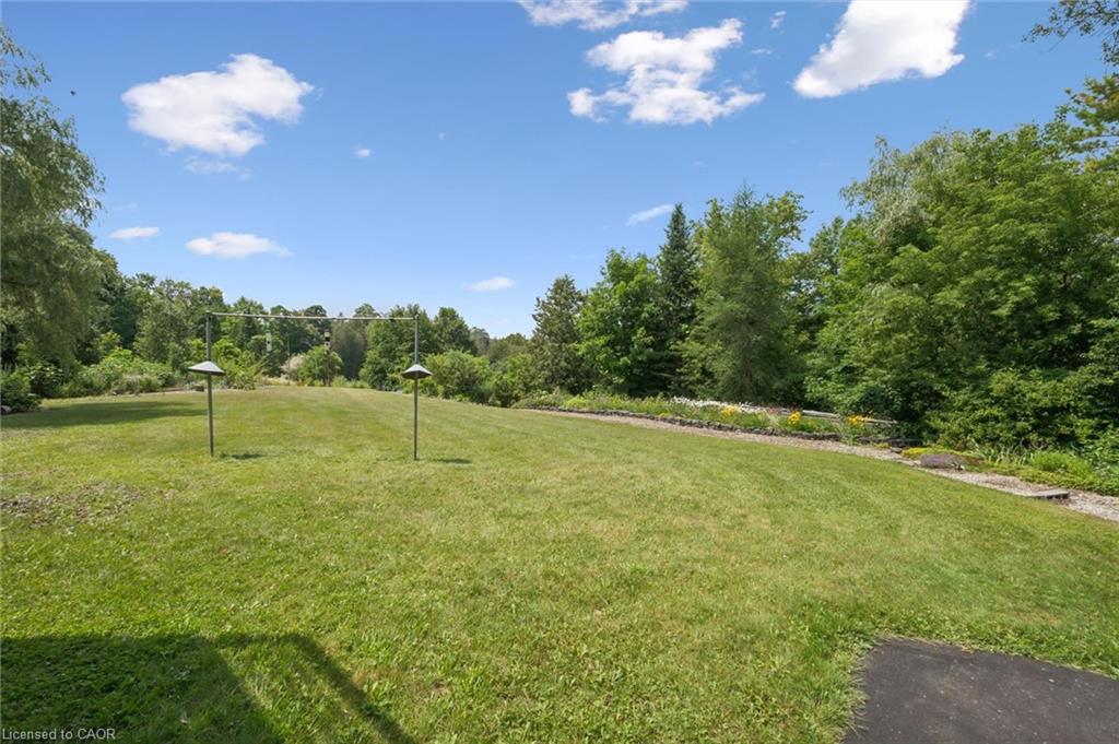 8060 Wellington Rd 18