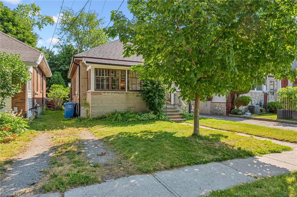 22 Boult Avenue