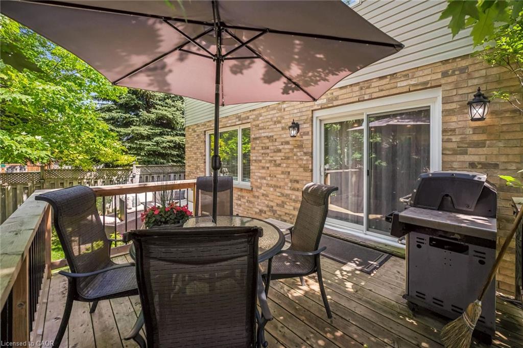 17 Carroll Crescent