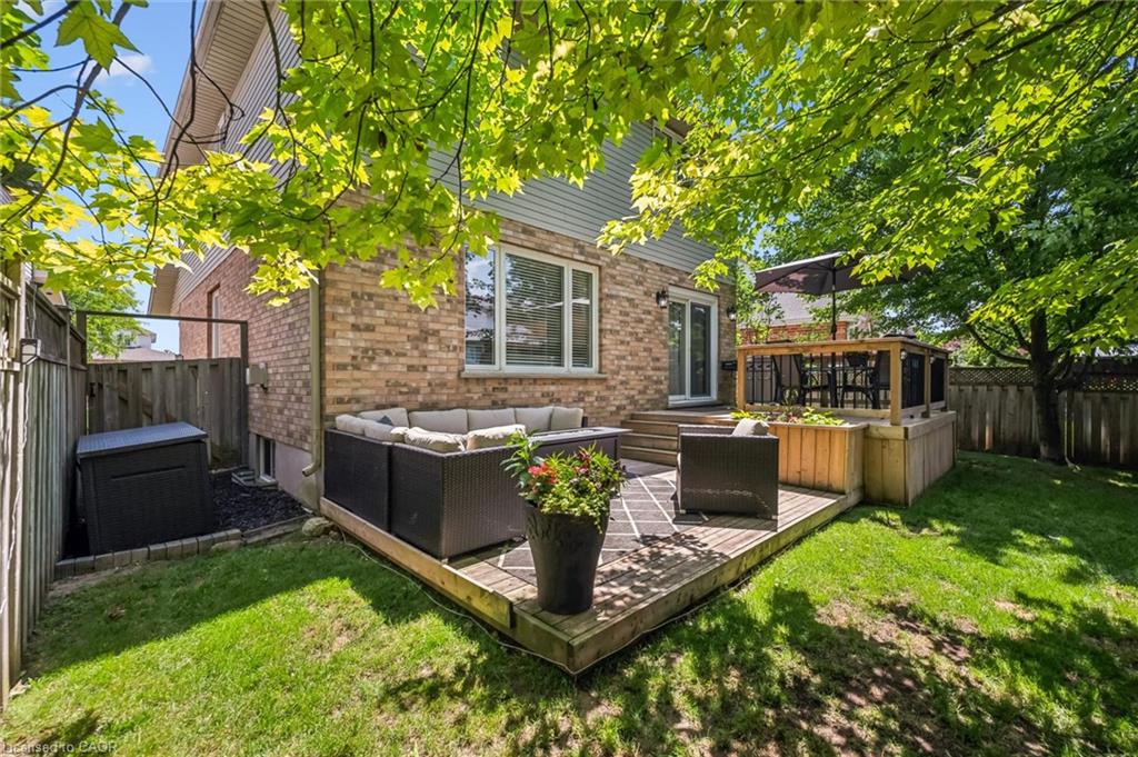 17 Carroll Crescent