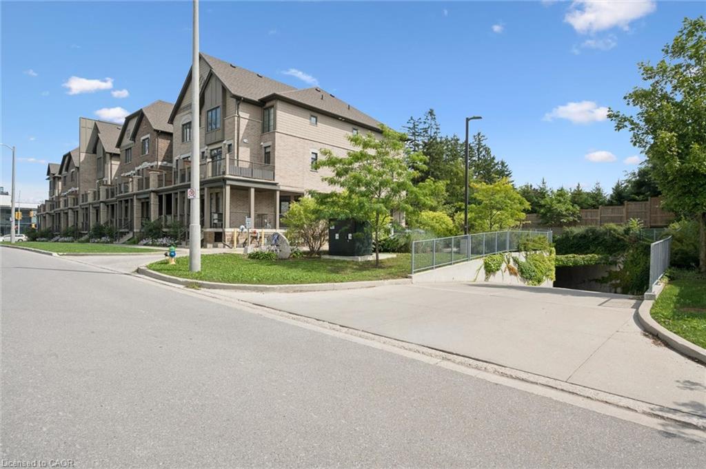 207-333 Gosling Gardens Unit: 207