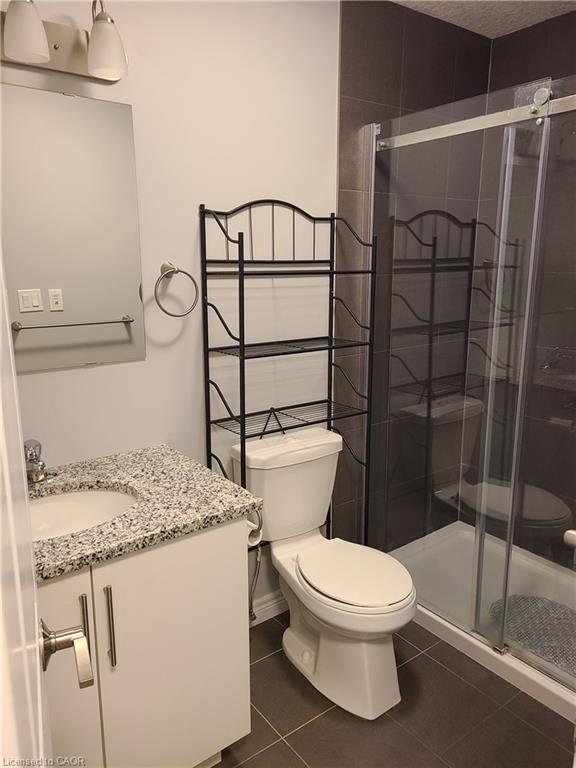 207-333 Gosling Gardens Unit: 207