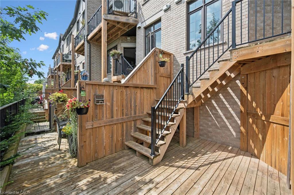 207-333 Gosling Gardens Unit: 207