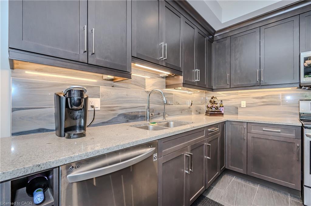 26-254 Gosling Gardens Unit: 26