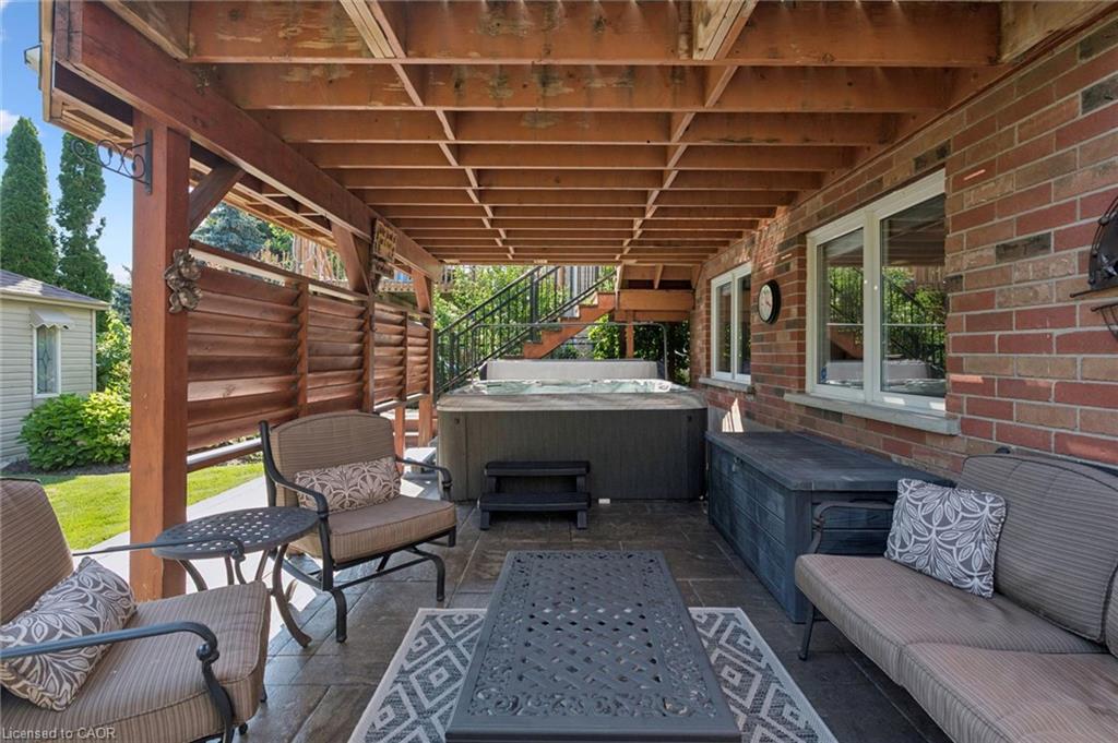 32 Pine Ridge Drive