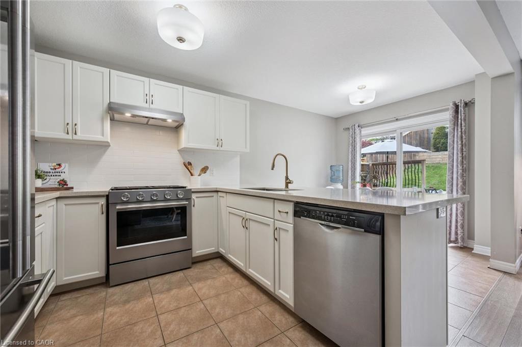 144 Kemp Crescent