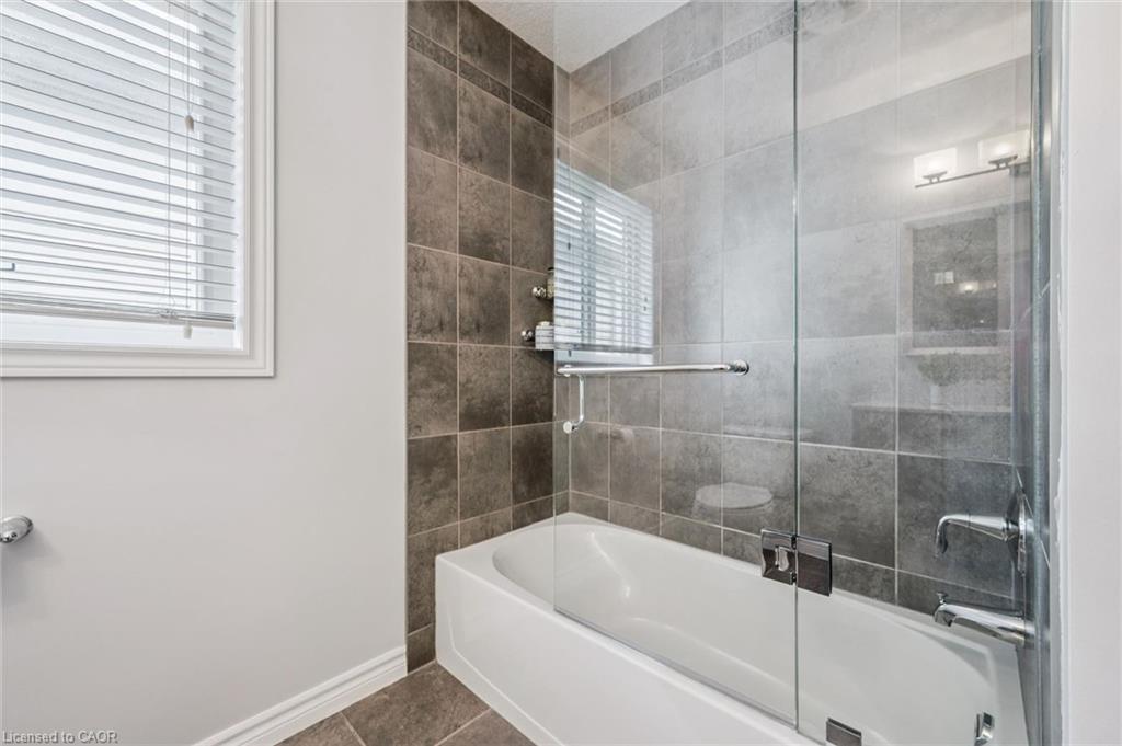 144 Kemp Crescent