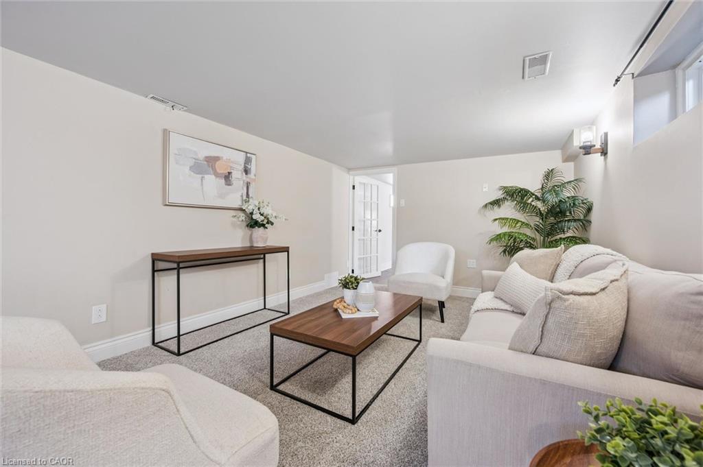 10 Sumac Place