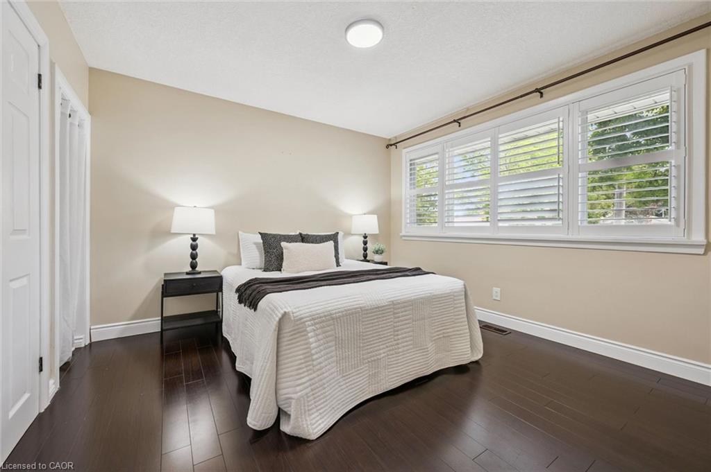 10 Sumac Place
