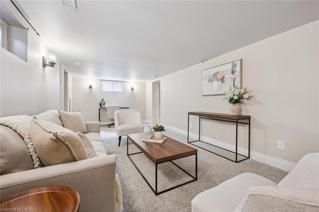 10 Sumac Place