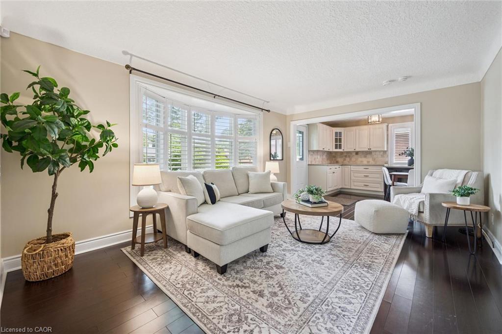 10 Sumac Place