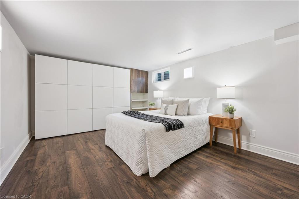 10 Sumac Place