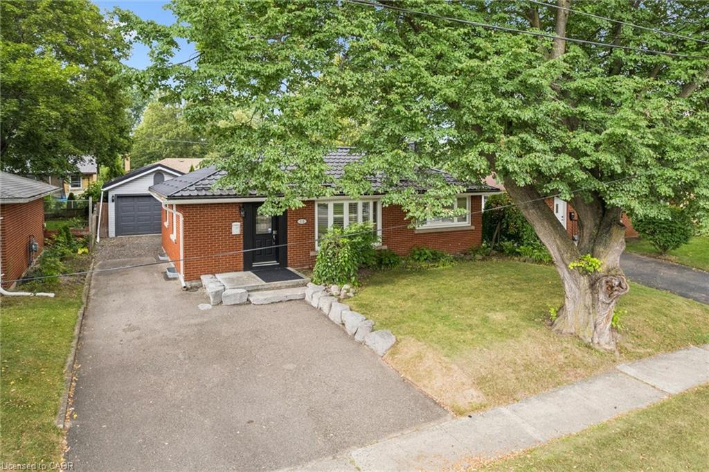 10 Sumac Place
