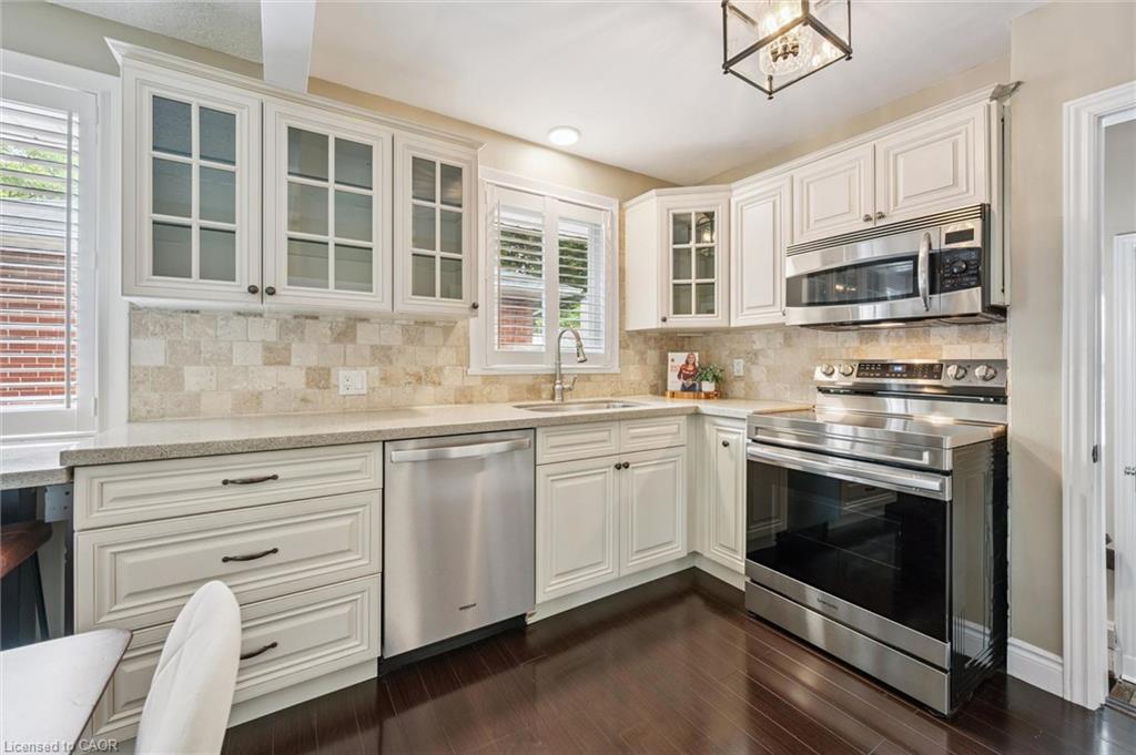 10 Sumac Place