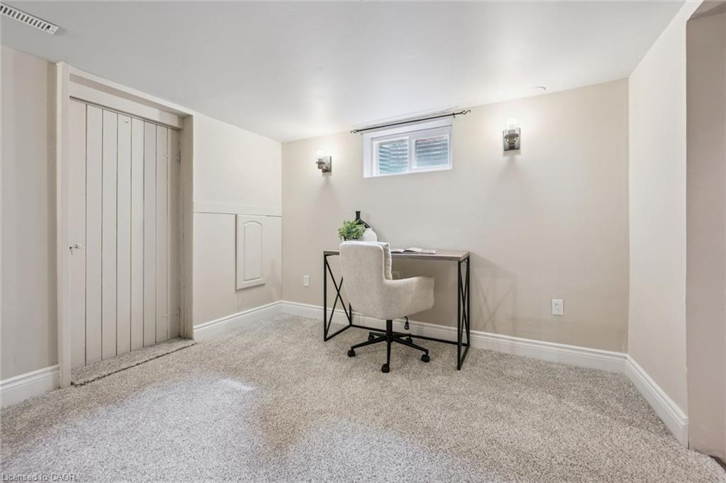 10 Sumac Place