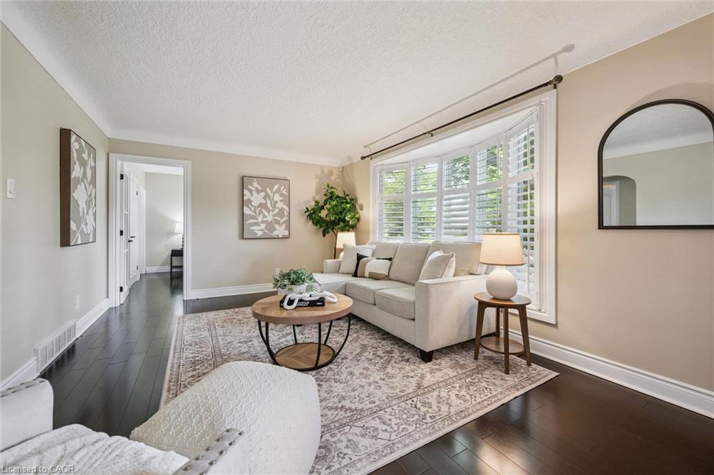 10 Sumac Place