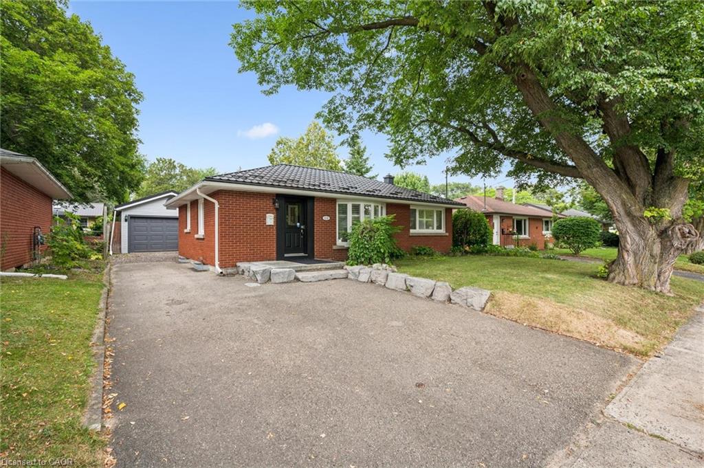 10 Sumac Place