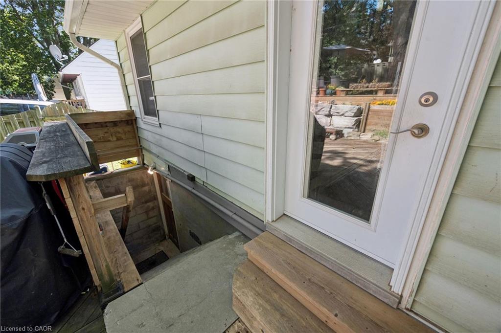 39 Ridgewood Avenue