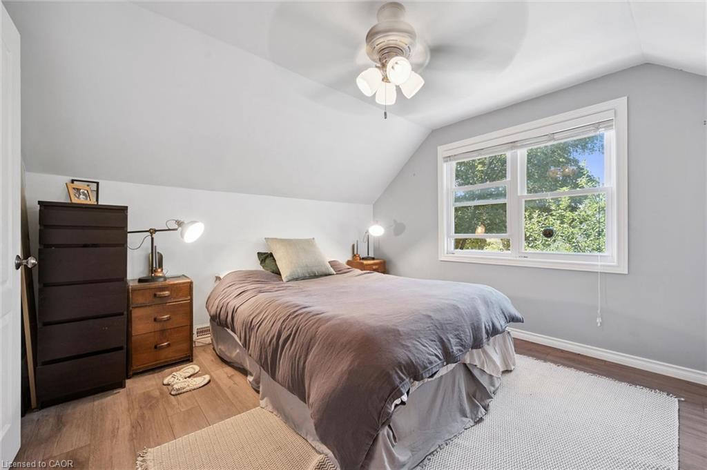 39 Ridgewood Avenue