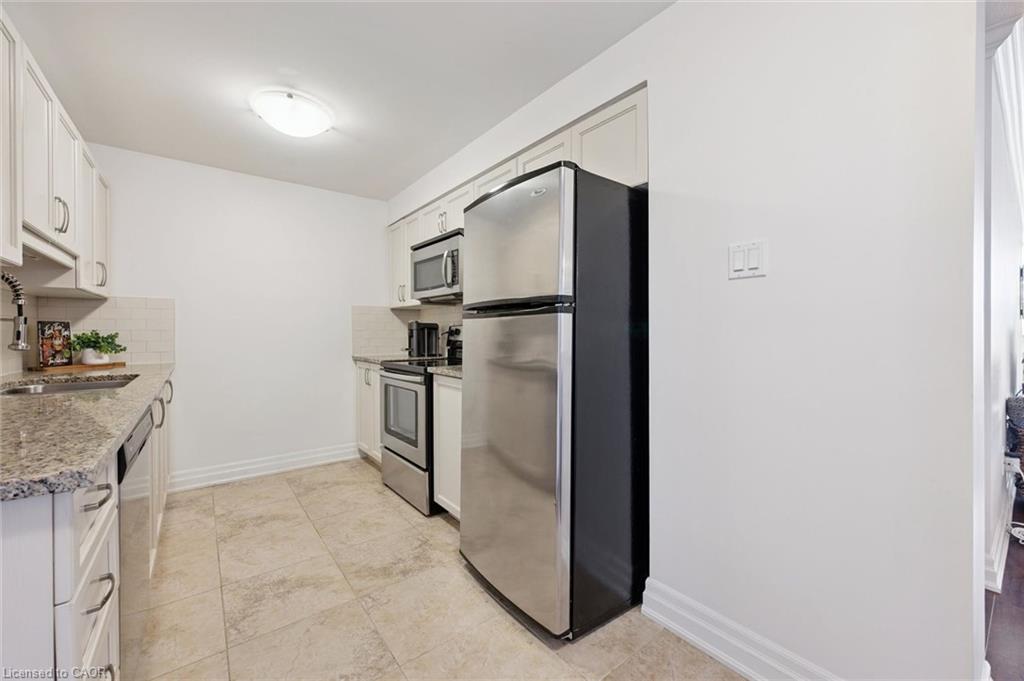 903-55 Yarmouth Street Unit: 903