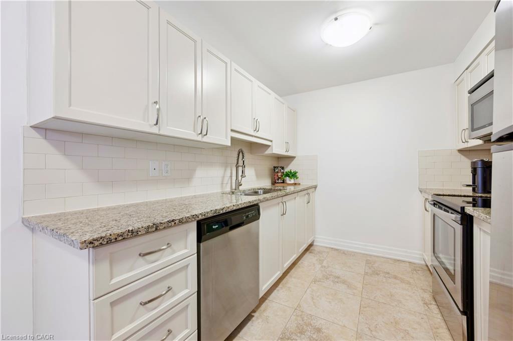 903-55 Yarmouth Street Unit: 903
