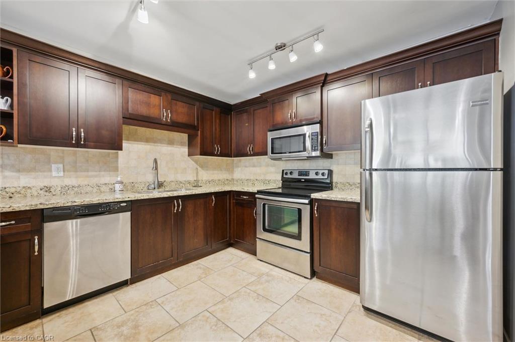 903-55 Yarmouth Street Unit: 903