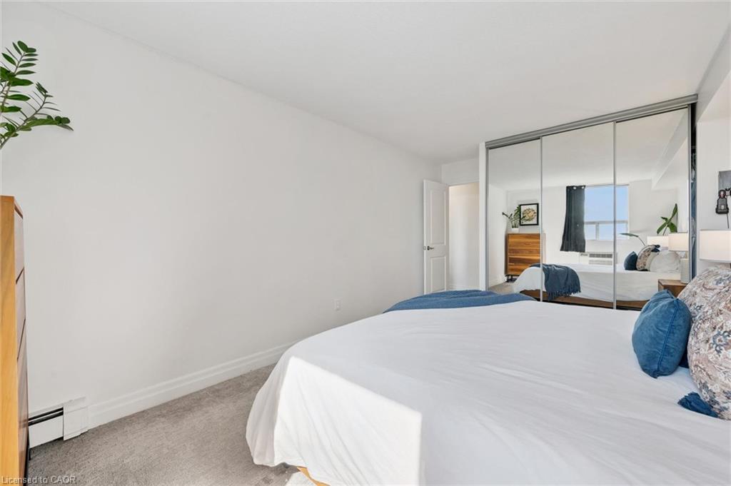 903-55 Yarmouth Street Unit: 903