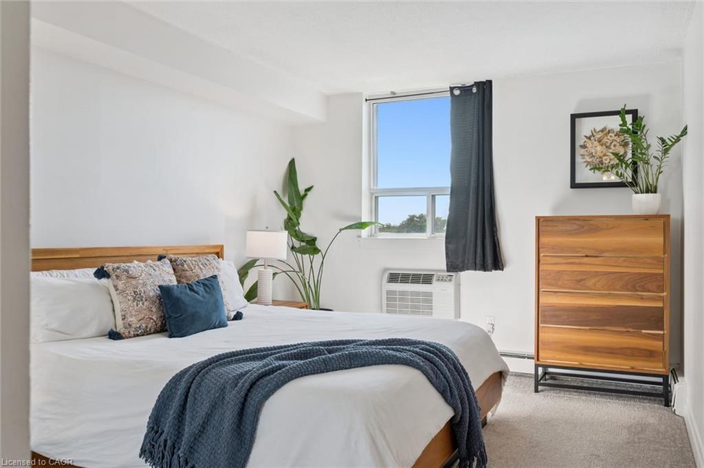 903-55 Yarmouth Street Unit: 903
