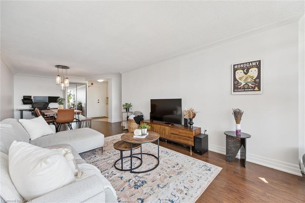 903-55 Yarmouth Street Unit: 903