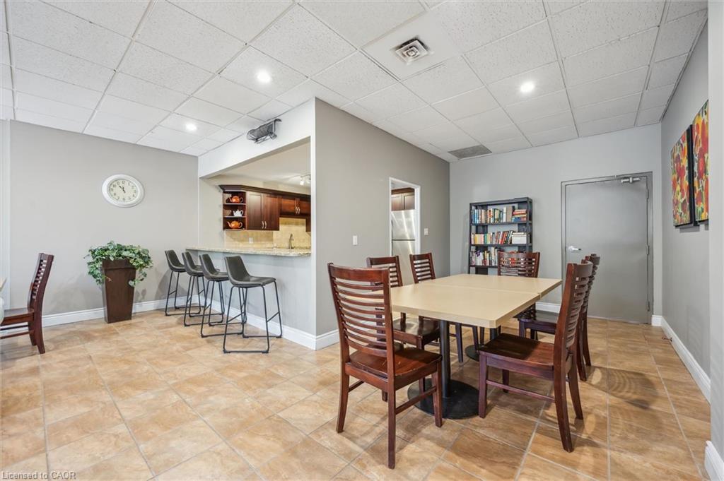 903-55 Yarmouth Street Unit: 903
