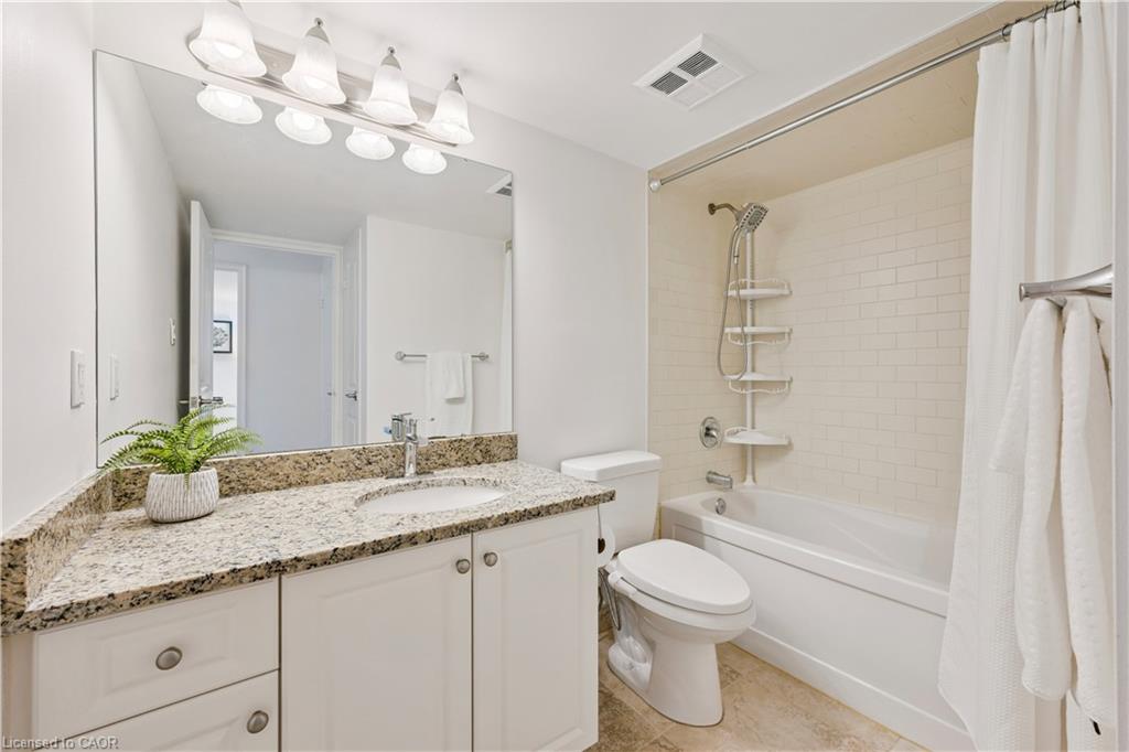 903-55 Yarmouth Street Unit: 903