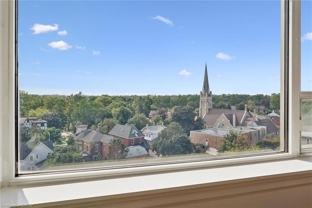 903-55 Yarmouth Street Unit: 903