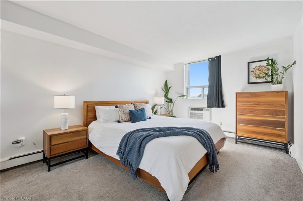 903-55 Yarmouth Street Unit: 903