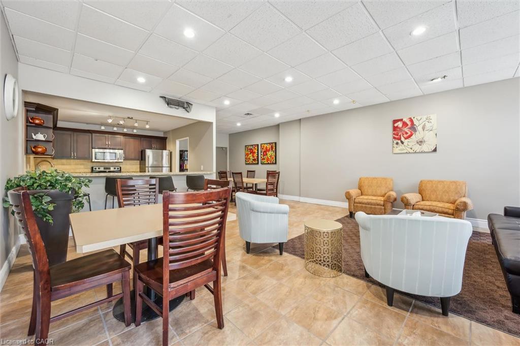 903-55 Yarmouth Street Unit: 903