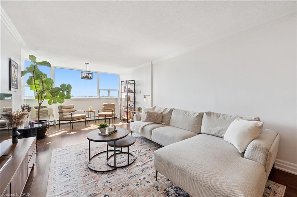 903-55 Yarmouth Street Unit: 903