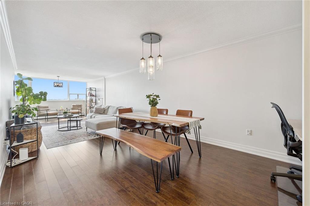 903-55 Yarmouth Street Unit: 903