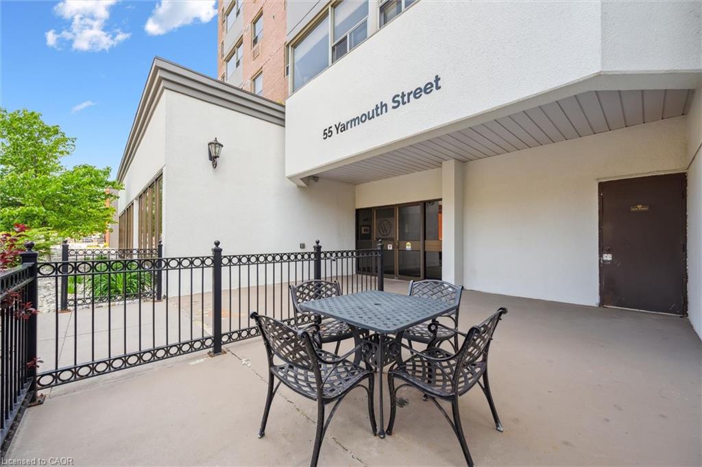 903-55 Yarmouth Street Unit: 903