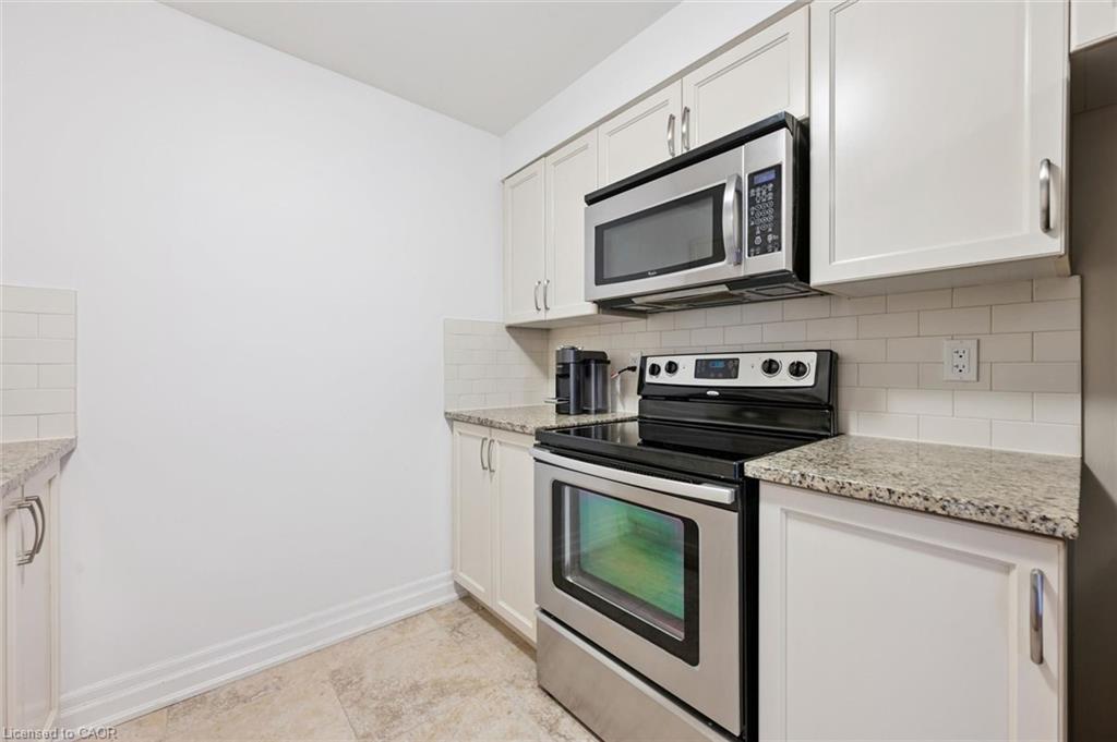 903-55 Yarmouth Street Unit: 903
